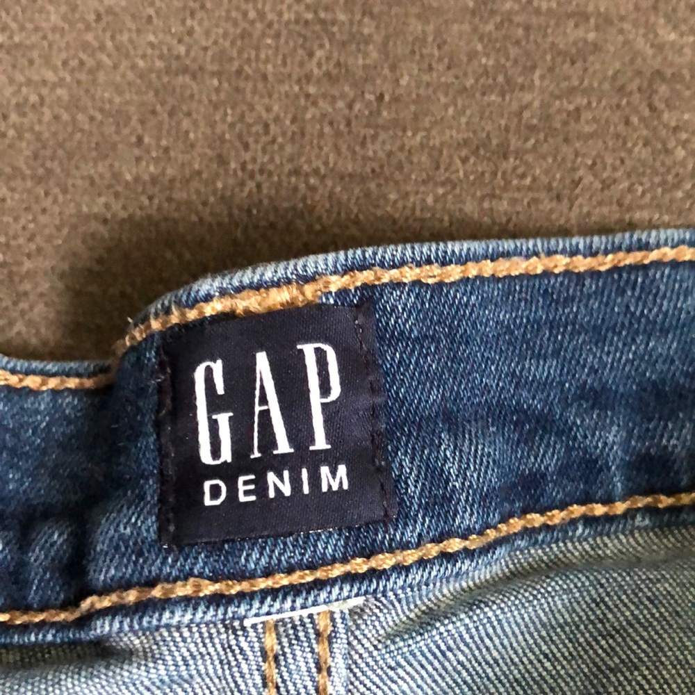 Shorts - Picture 6 of 7